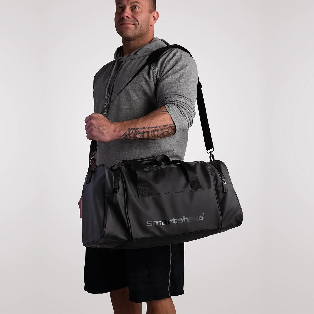 Gym Bag for Men – Waterproof Bag Duffel with Shoe Compartment, Wet Pocket & Adjustable Strap – Ideal for Fitness, Travel, and Outdoor Activities (Black)