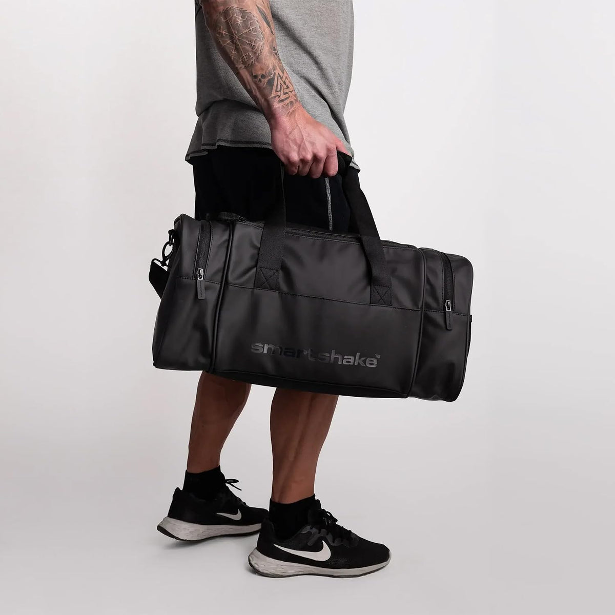 Gym Bag for Men – Waterproof Bag Duffel with Shoe Compartment, Wet Pocket & Adjustable Strap – Ideal for Fitness, Travel, and Outdoor Activities (Black)